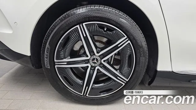 Mercedes-Benz EQE V295 — Фото автомобиля 5