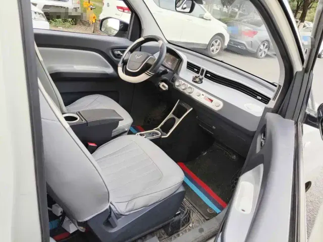 Wuling Hongguang Mini EV — Фото автомобиля 13