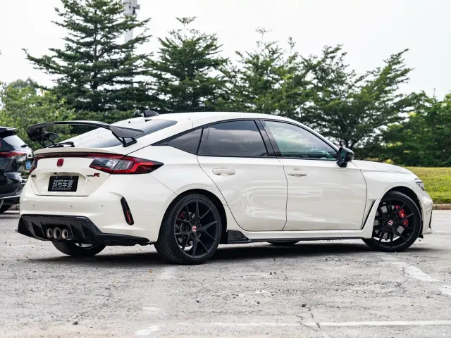 Honda Civic — Фото автомобиля 3