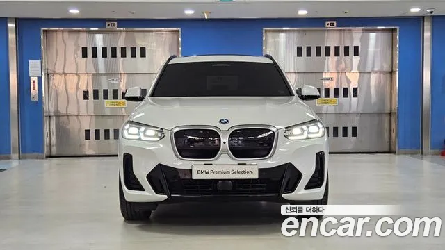 BMW iX3 G08 (2020–2024) — Фото автомобиля 3
