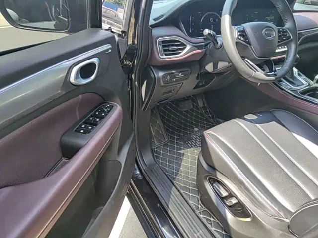GAC Trumpchi M6 — Фото автомобиля 20
