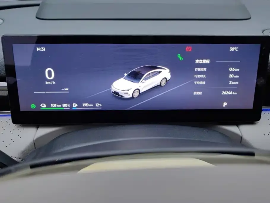 Geely Galaxy Galaxy Xingyao 8 2025 Model 130km EM-i Flagship Edition — Фото автомобиля 14