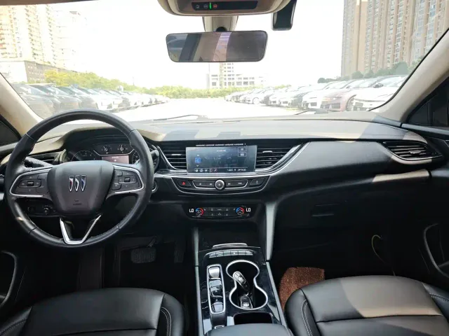 Buick Regal — Фото автомобиля 4