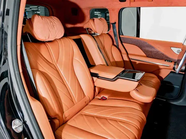 BYD U8 — Фото автомобиля 24