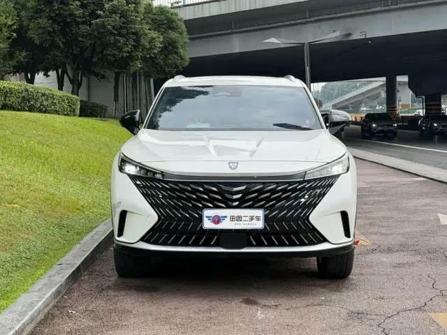 Roewe RX5 — Фото автомобиля 2