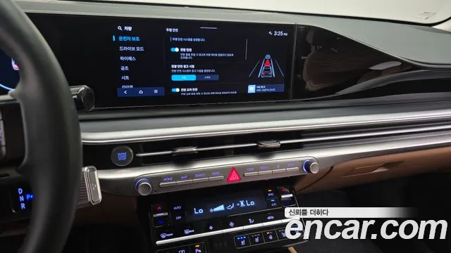 Hyundai Grandeur Grandeur (GN7) 3.5 Бензин 2WD — Фото автомобиля 14