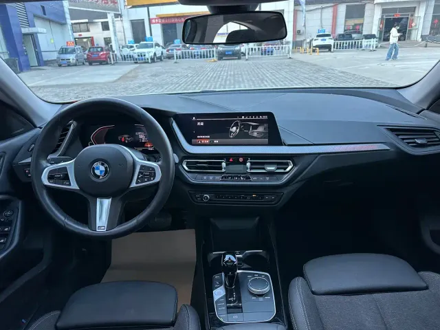 BMW 2 Series — Фото автомобиля 12