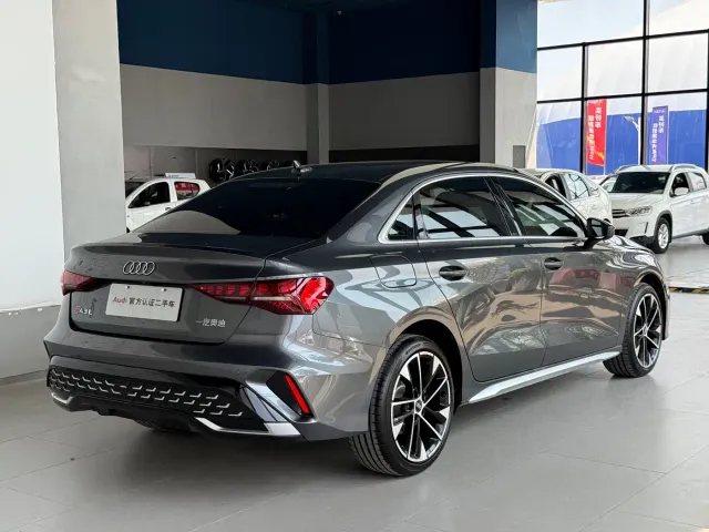 Audi A3 — Фото автомобиля 5
