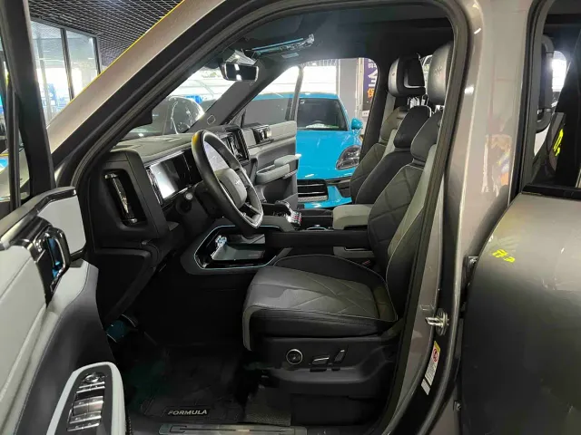 BYD FangChengBao Leopard 5 — Фото автомобиля 6