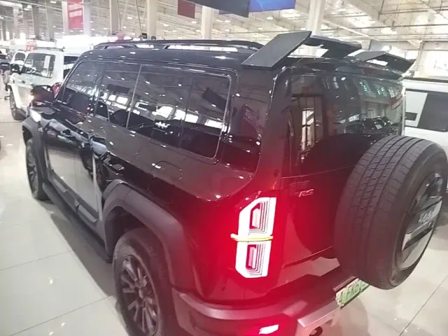 BYD FangChengBao Leopard 5 — Фото автомобиля 4