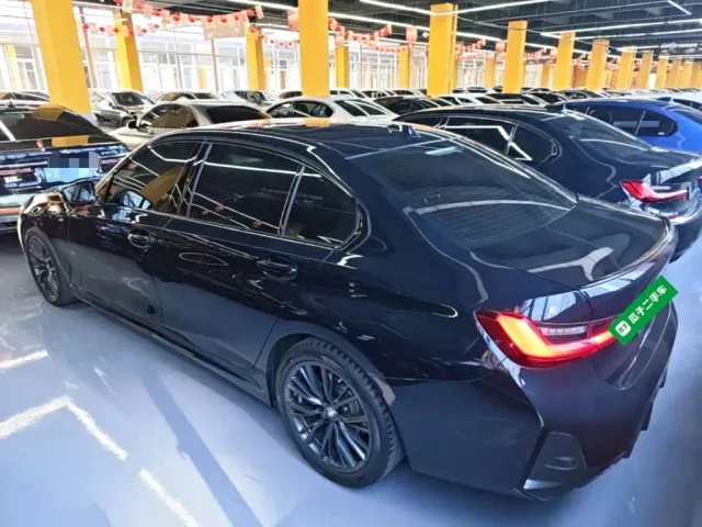 BMW 3 Series — Фото автомобиля 4