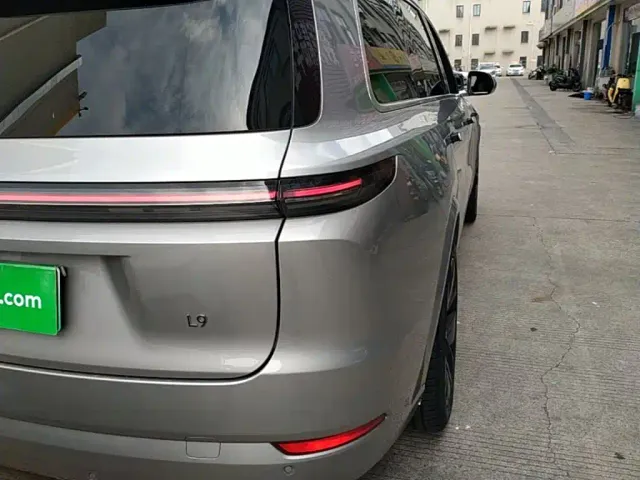 Li Auto L9 — Фото автомобиля 7