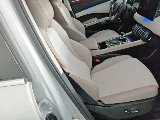 BYD Yuan PLUS — Фото автомобиля 24