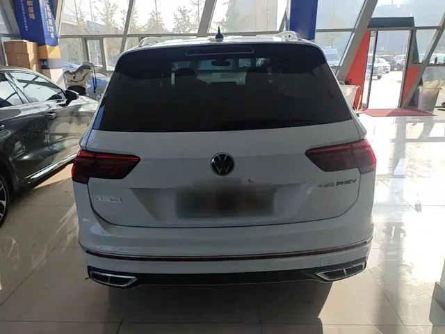Volkswagen Tiguan L PHEV — Фото автомобиля 5