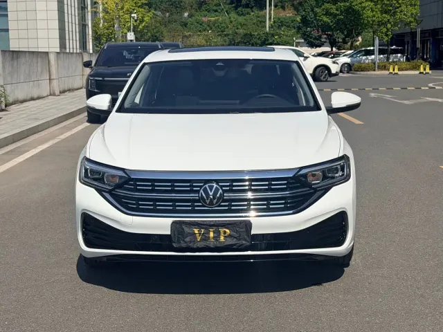 Volkswagen Sagitar — Фото автомобиля 2