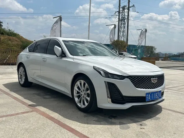 Cadillac CT5 — Фото автомобиля 3