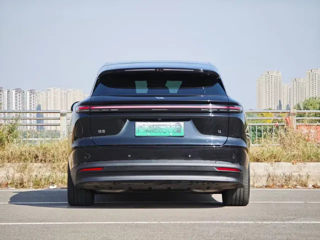 Li Auto i6 — Фото автомобиля 8