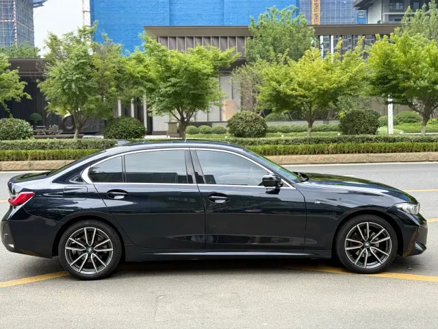 BMW 3 Series — Фото автомобиля 4
