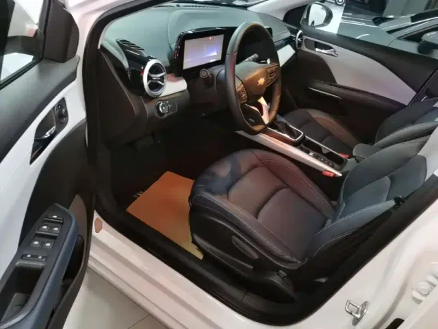 Chevrolet Monza — Фото автомобиля 15