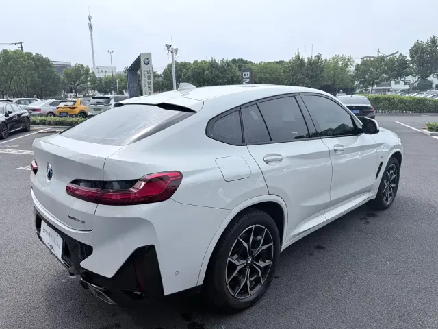 BMW X4 — Фото автомобиля 12