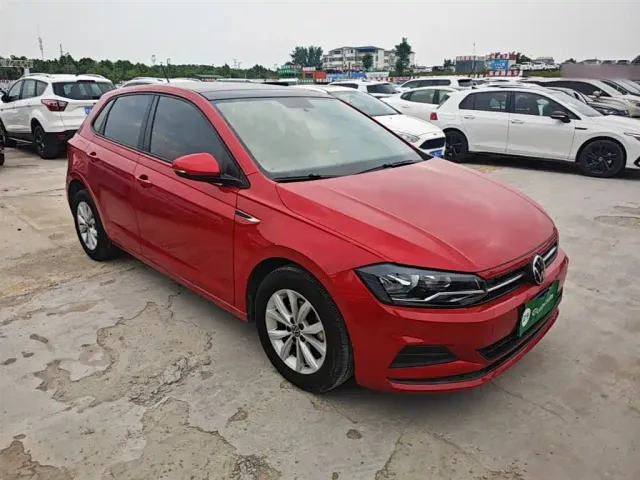 Volkswagen Polo — Фото автомобиля 3