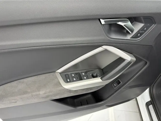 Audi Q3 — Фото автомобиля 13