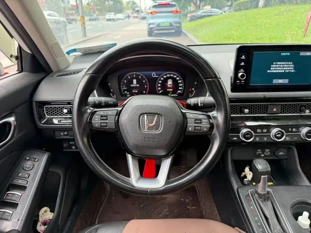 Honda Civic — Фото автомобиля 14