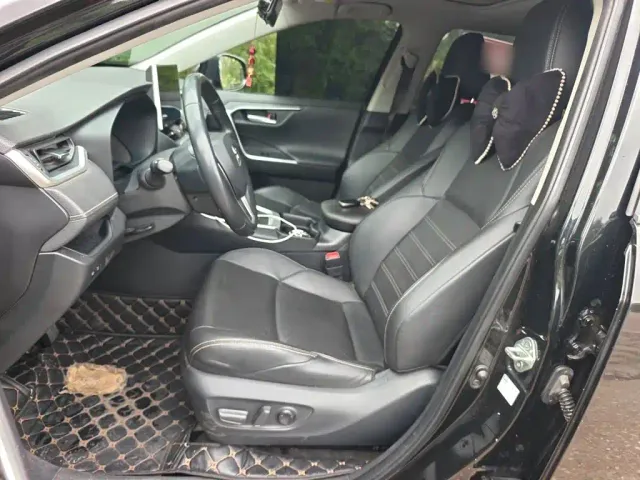Toyota Wildlander — Фото автомобиля 11