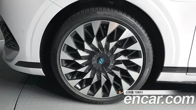 Hyundai Grandeur GN7 — Фото автомобиля 5