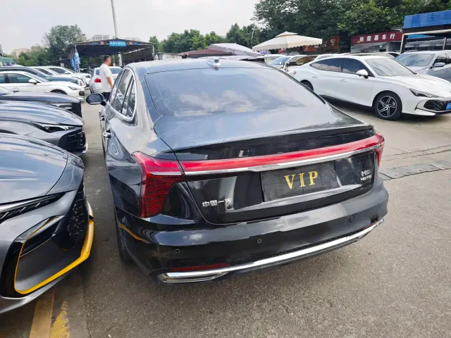 Hongqi H5 — Фото автомобиля 15