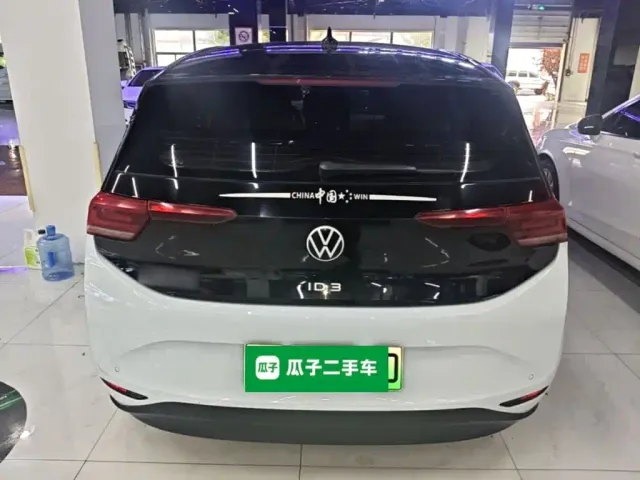 Volkswagen ID.3 — Фото автомобиля 5