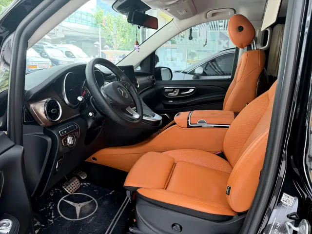 Mercedes-Benz V-Class — Фото автомобиля 5