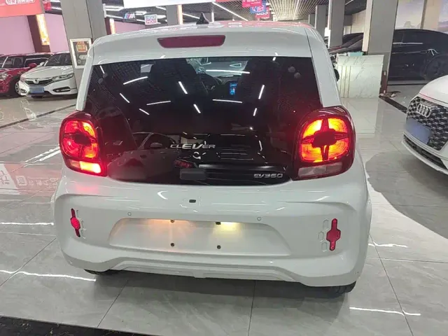Roewe Clever — Фото автомобиля 5