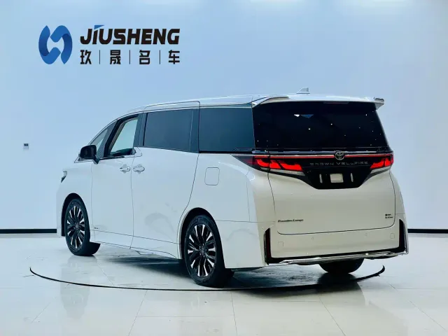 Toyota Vellfire — Фото автомобиля 6
