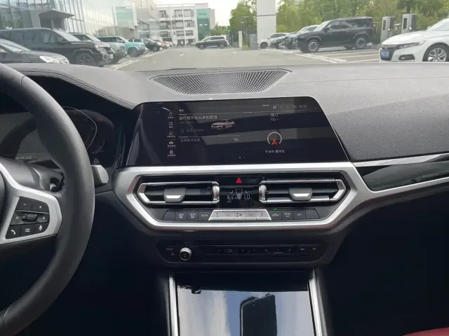 BMW BMW 3 Series 2022 320Li M Sport Package — Фото автомобиля 11