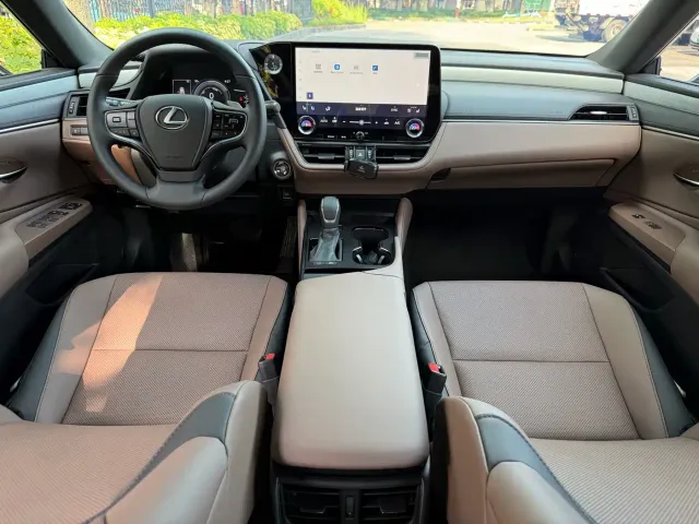 Lexus ES — Фото автомобиля 6