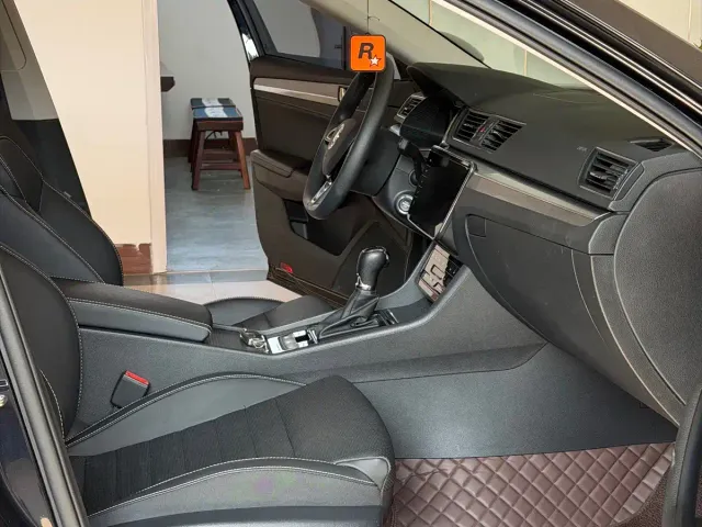 Skoda Superb — Фото автомобиля 13