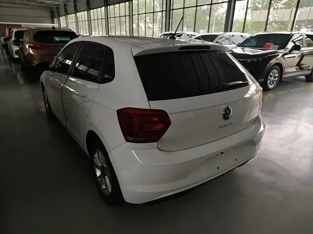 Volkswagen Polo — Фото автомобиля 22