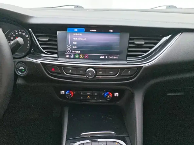 Buick Regal — Фото автомобиля 13