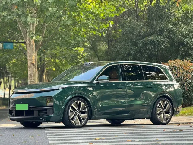 Фотография автомобиля — Li Auto L9