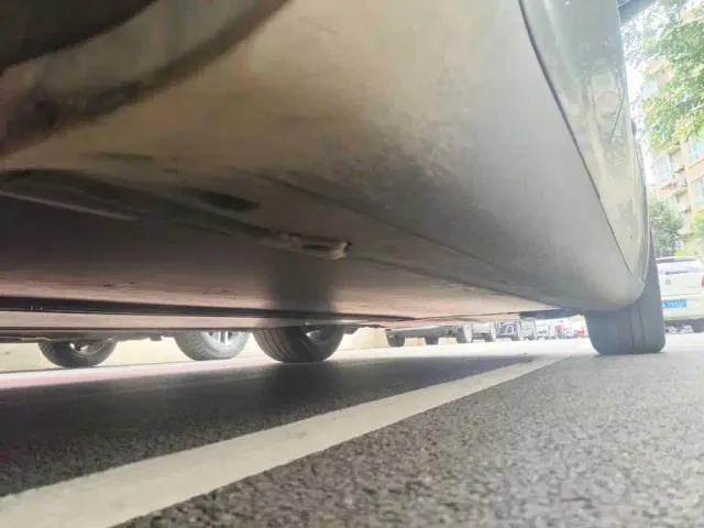 Tesla Model Y — Фото автомобиля 9