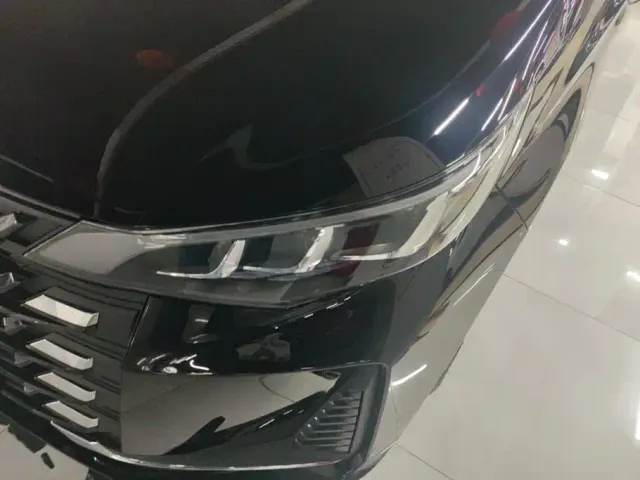 GAC Trumpchi M6 — Фото автомобиля 5