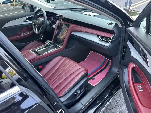 Hongqi H5 — Фото автомобиля 14