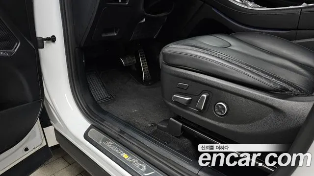 Hyundai Santafe Новый Santa Fe Дизель 2.2 4WD — Фото автомобиля 8