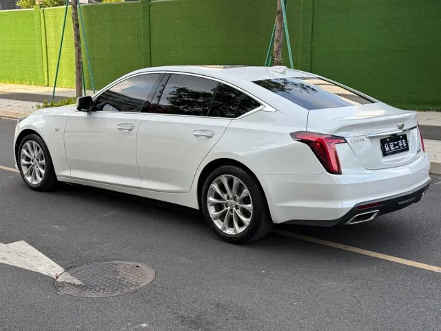 Cadillac CT5 — Фото автомобиля 5