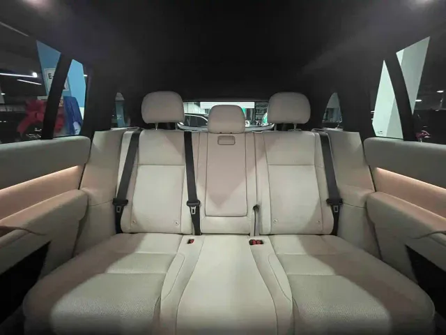 Li Auto L7 — Фото автомобиля 3