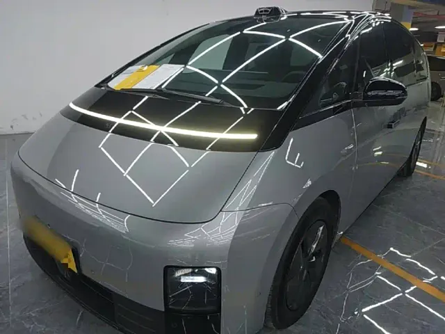 Фотография автомобиля — Li Auto MEGA