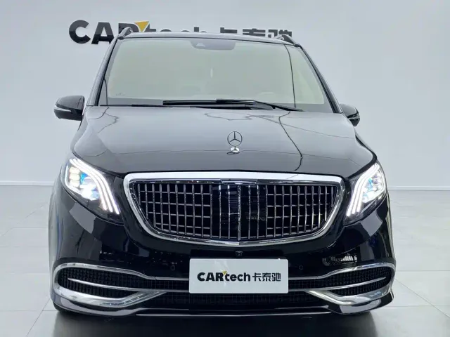 Mercedes-Benz V-Class — Фото автомобиля 11