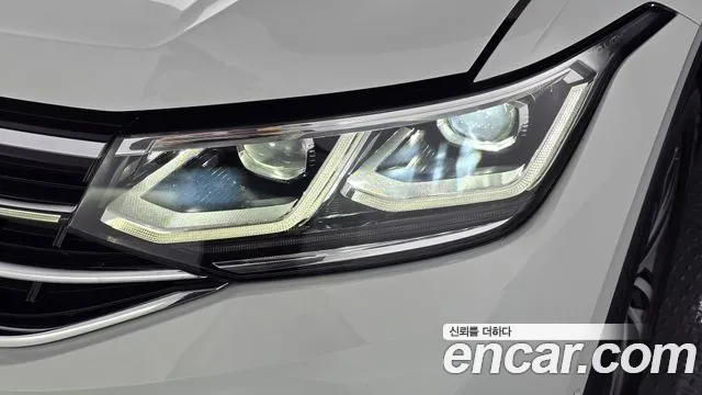 Volkswagen Tiguan — Фото автомобиля 19