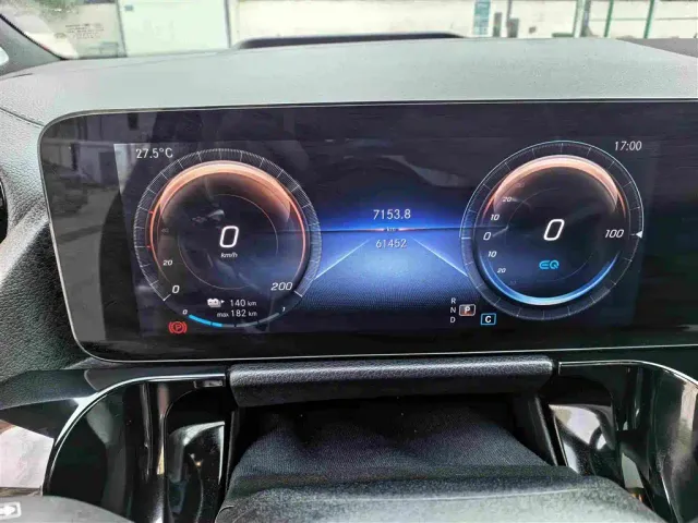 Mercedes-Benz EQA — Фото автомобиля 20